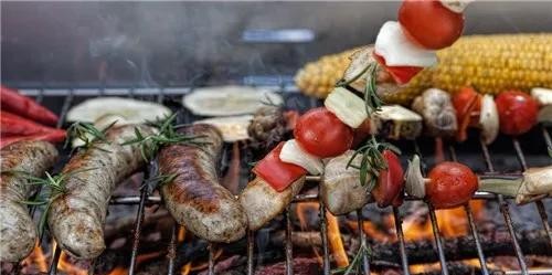 生存小技巧钻木取火,荒野生存取水技巧