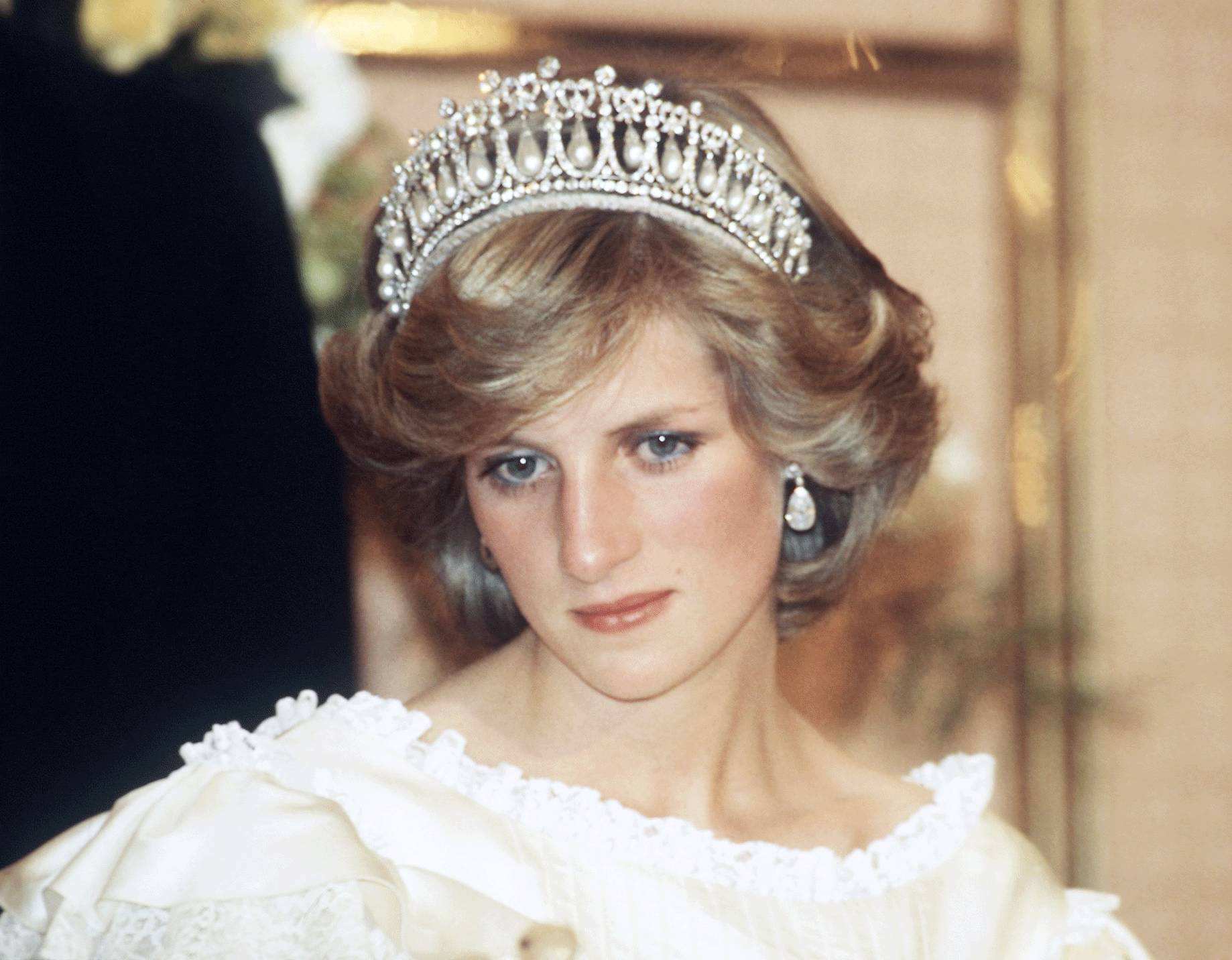 戴安娜王妃输给卡米拉,戴安娜王妃嫁给查尔斯王子