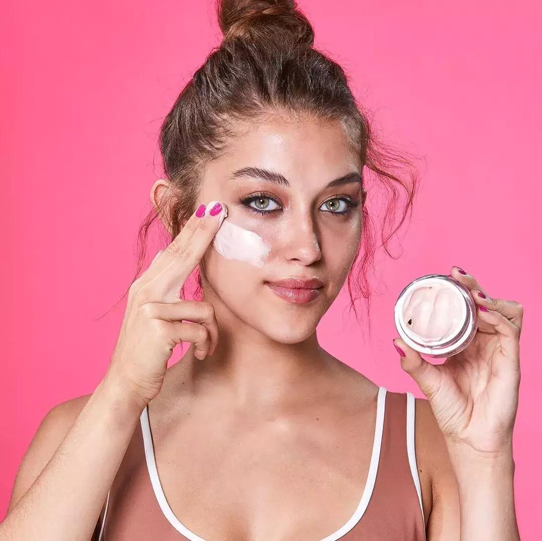 素颜霜懒人伪素颜提亮遮瑕,公认好用的5款素颜霜
