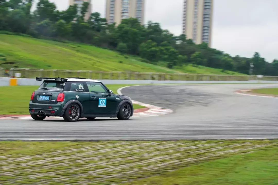 为了这场比赛，我买了一台MINI！