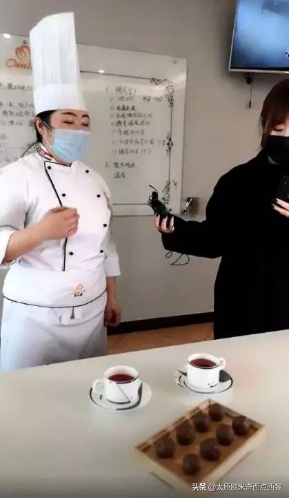 情人节为他做一顿浪漫大餐,情人节巧克力怎么做才显得有心意