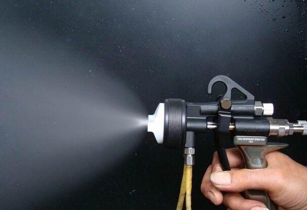 墙面乳胶漆滚刷好还是喷涂好,墙面乳胶漆是滚还是喷