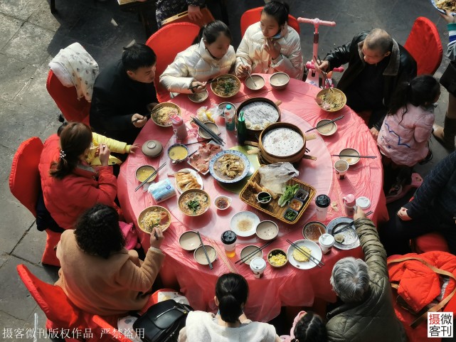 饭店吃饭人多爆满视频,饭店吃饭火爆视频