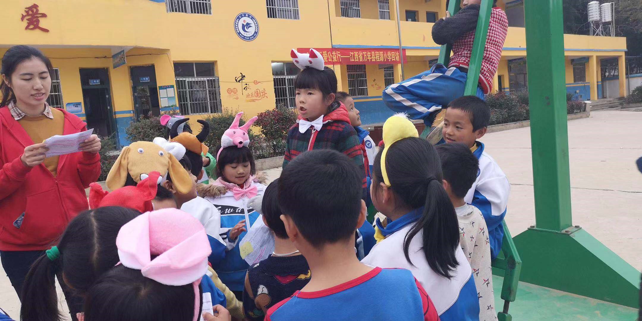 用爱浇灌花朵用心呵护成长,用爱浇灌你成长