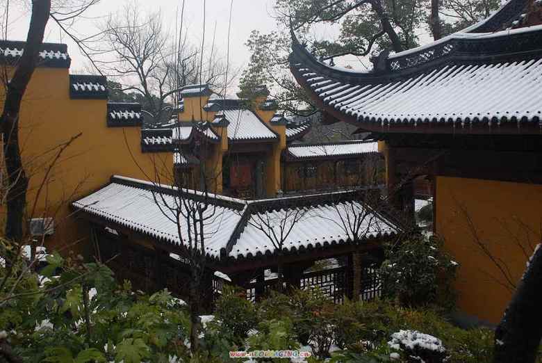 杭州一座低调的千年古刹,距灵隐寺约500米,知道的游客不多