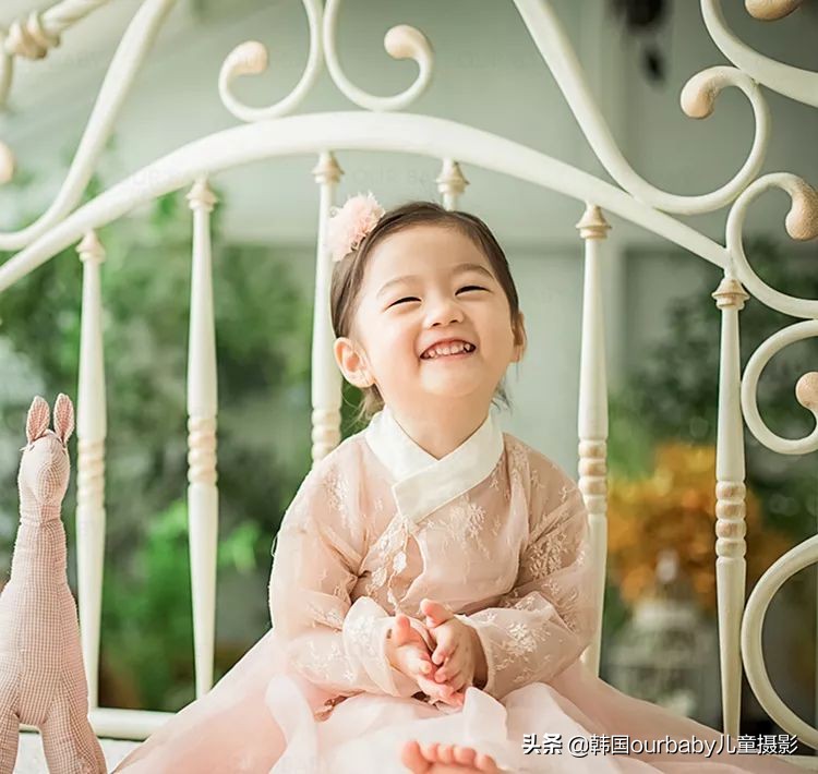 天使降临美芽儿,天使降临变成婴儿长出翅膀