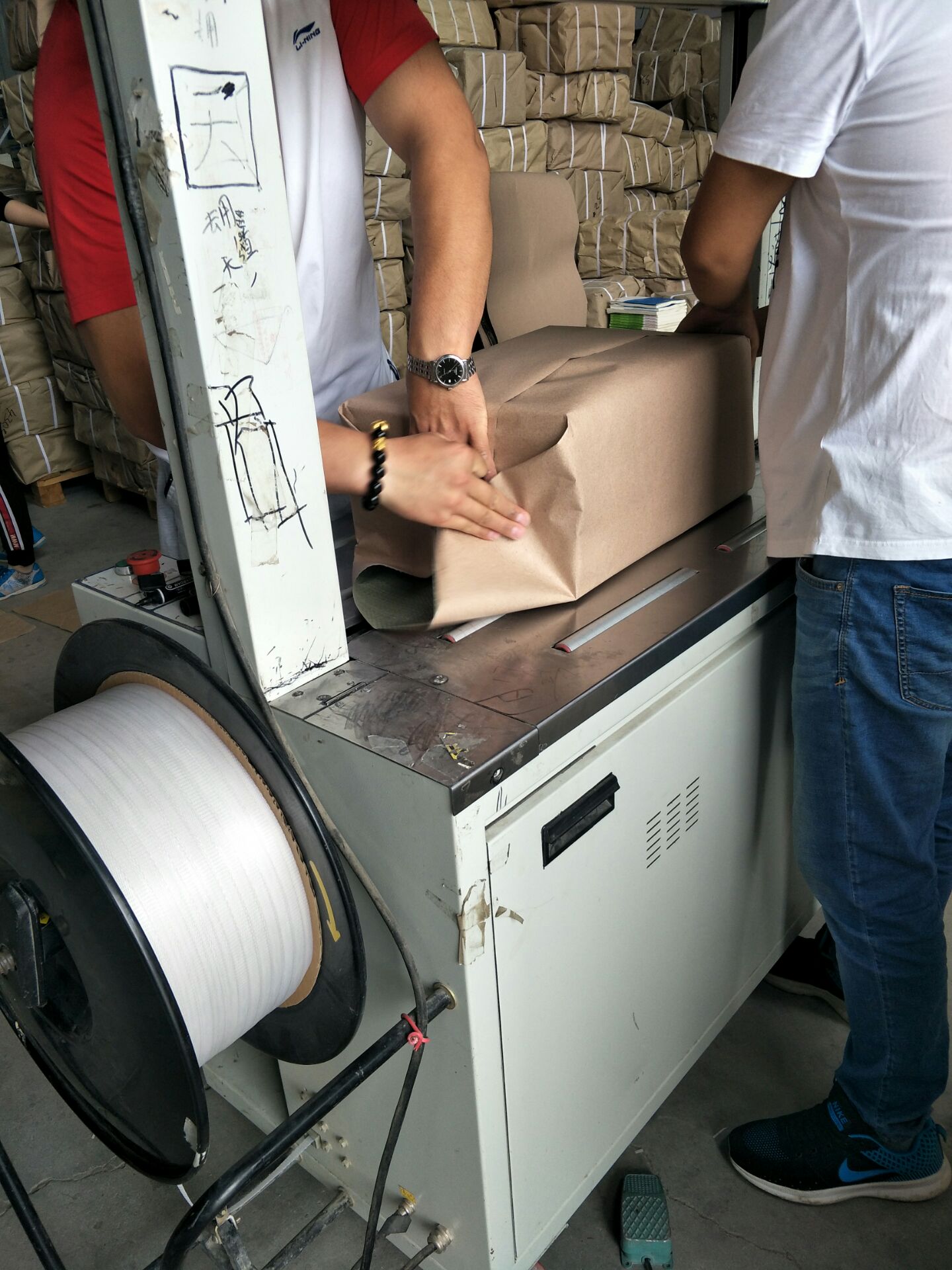 书籍批发商如何配货,书籍类目如何无需物流发货