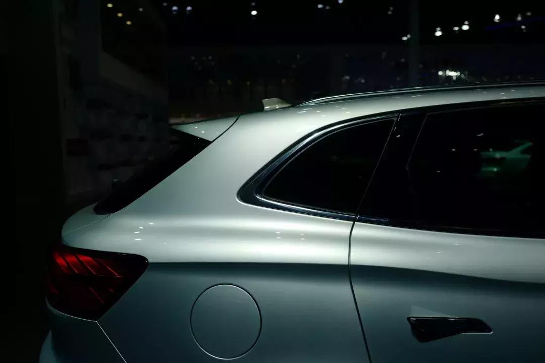 荣威marvelx对比唐ev,荣威marvelx智慧带来的舒享感受