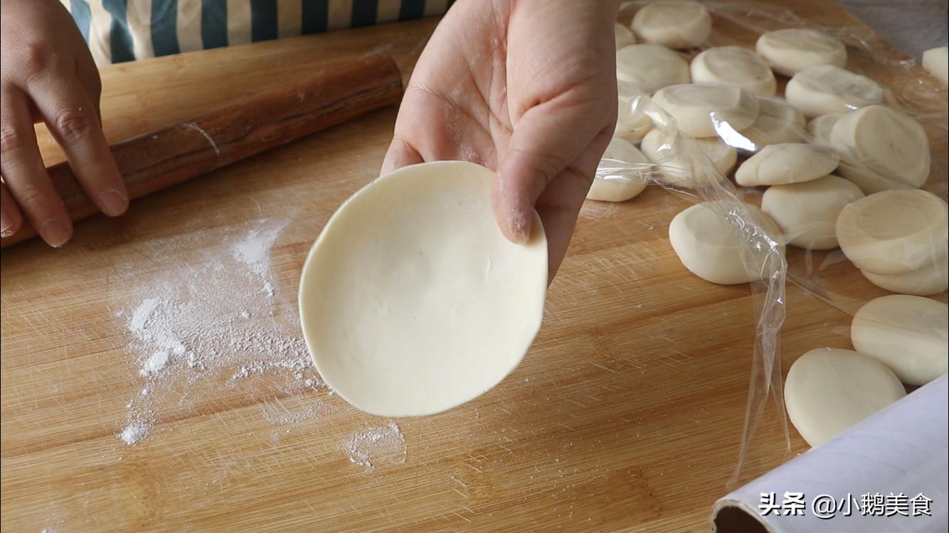 在家做生煎包的做法,教你在家做生煎包