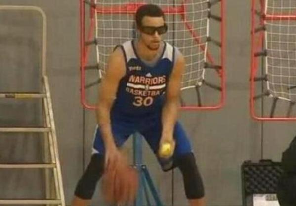 詹姆斯魔鬼训练视频,詹姆斯魔鬼训练