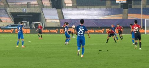 100秒凌空打红牌郜林,姆巴佩100秒内凌空打红牌