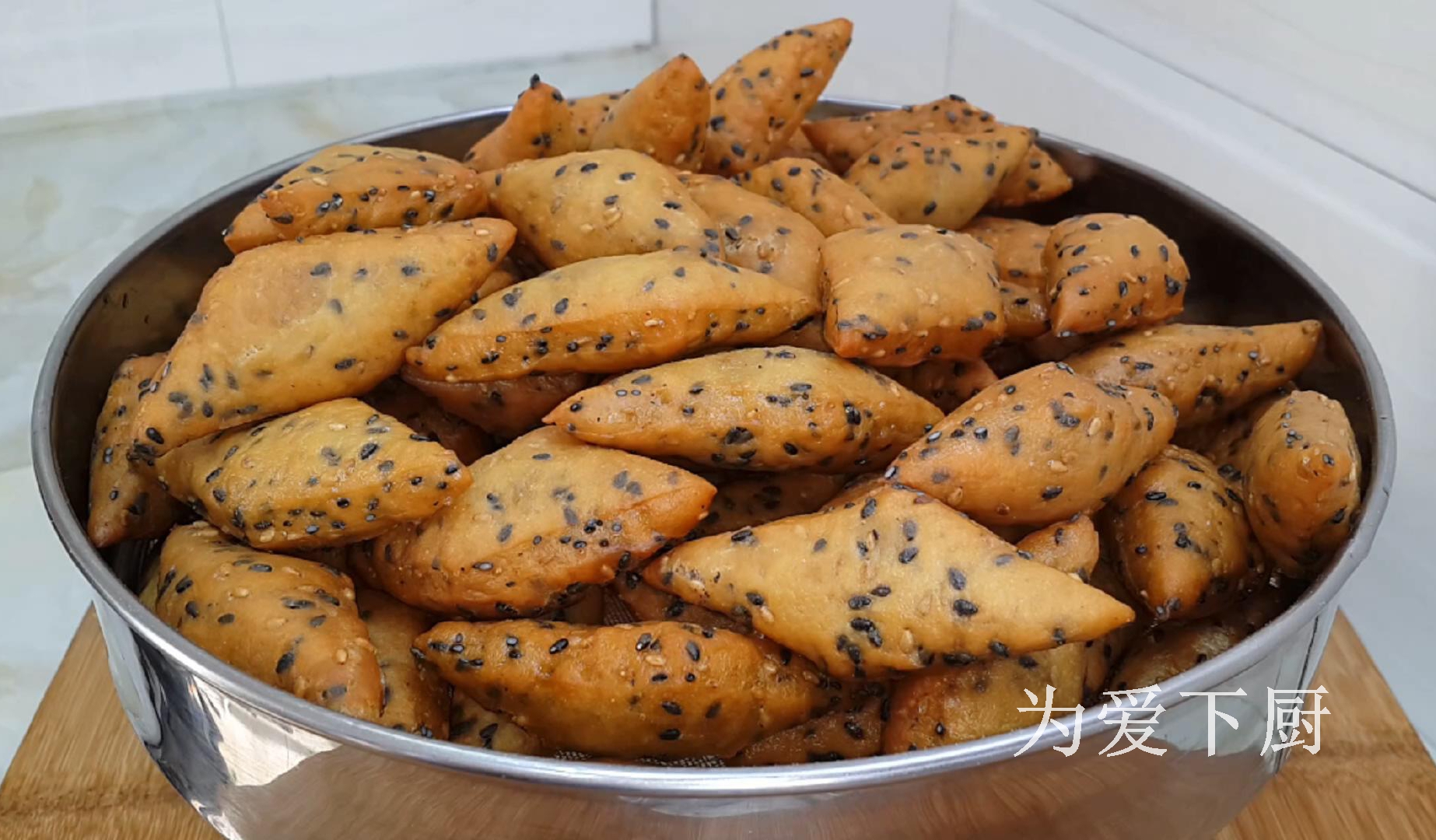 4个鸡蛋炒一个西红柿,鸡蛋炒什么小朋友和大人最爱吃