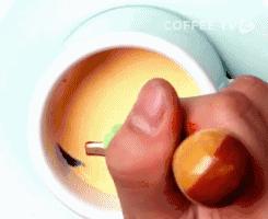 啊啊啊！喝咖啡时，我竟不小心“喝”了一幅名画？！