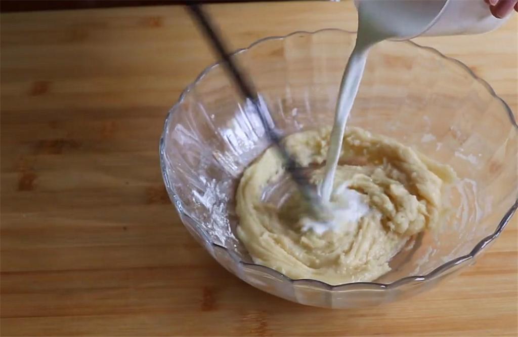 家常做蛋糕简单又好吃的做法,想吃蛋糕教你懒人版做法软糯10倍