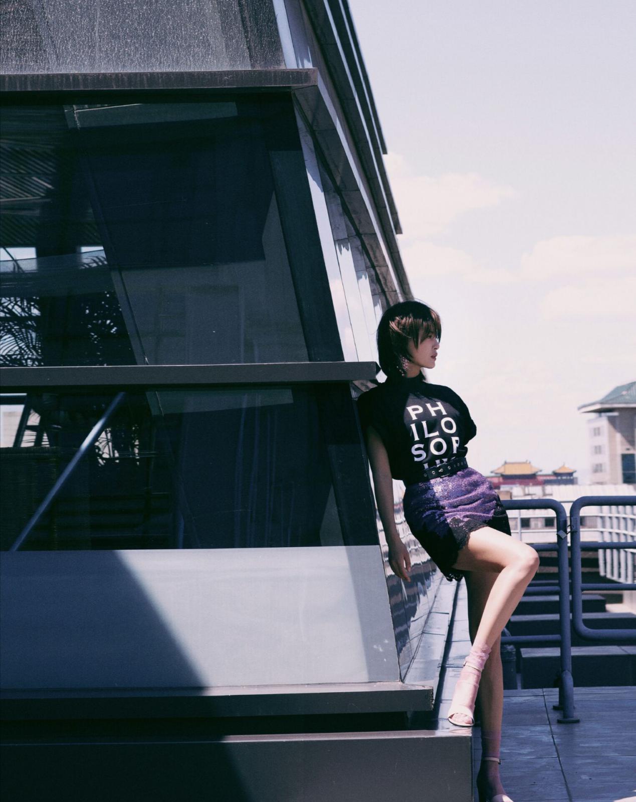 辛芷蕾迅速蹿红,辛芷蕾疯狂翻牌超话