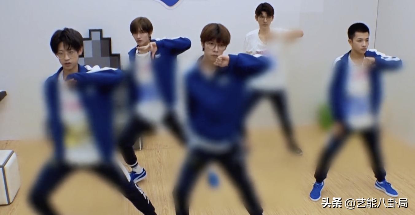 *制抵**升级！辱华品牌全打码，多档综艺集体行动，满屏行走的马赛克