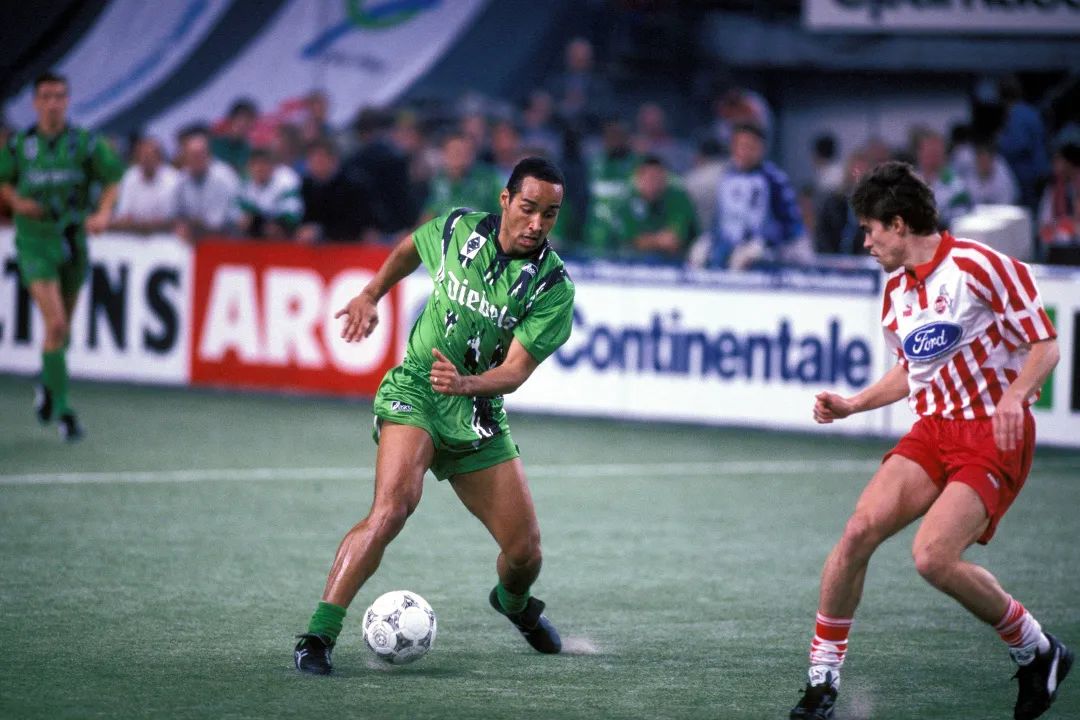 怀旧星期四｜前门兴的招牌射手，如今是瑞典最成功的经纪人之一