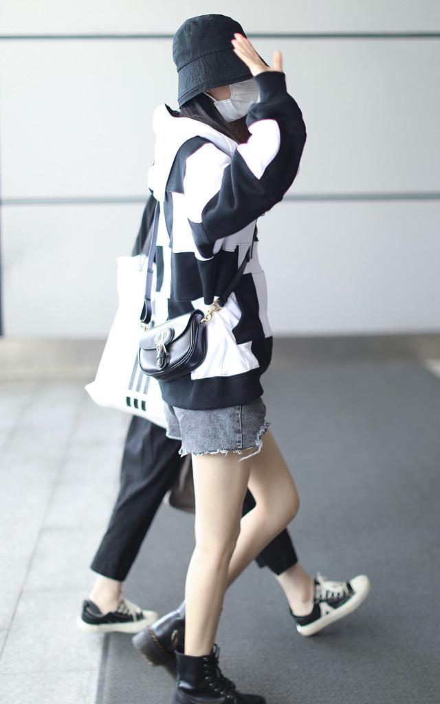 赵丽颖私服穿搭很高级,赵丽颖穿搭同款衣服