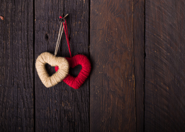 有家庭的女人会对你是真爱吗,有家庭的女人该不该有异性知己