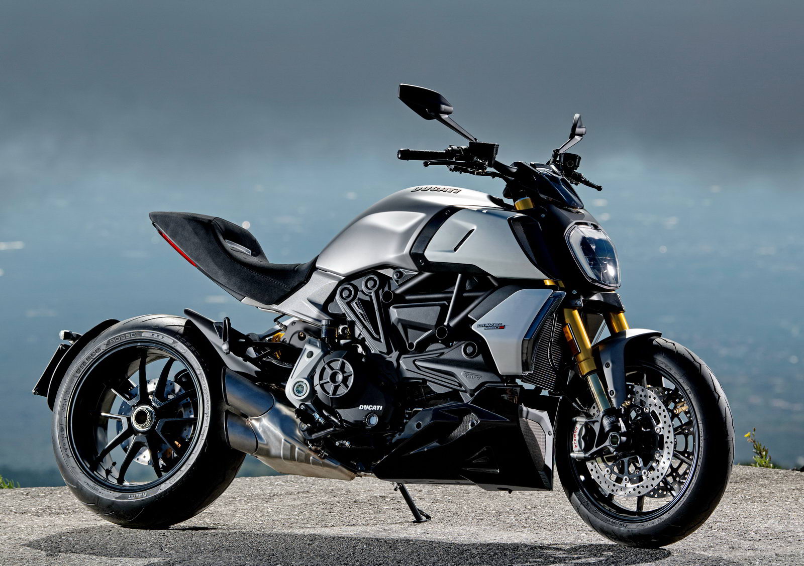 杜卡迪diavel大魔鬼1260,杜卡迪diavel1260s多少钱