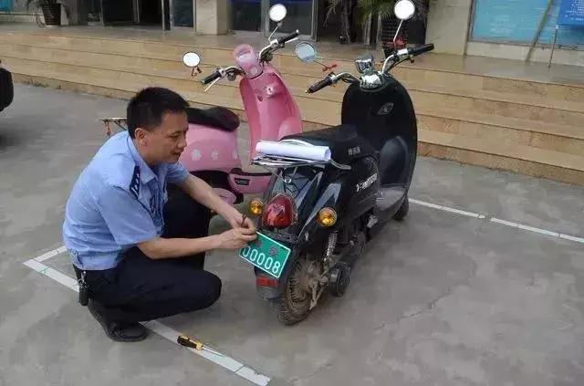 西安车牌互换需要满一年么,西安市车牌互换需要网上预约吗