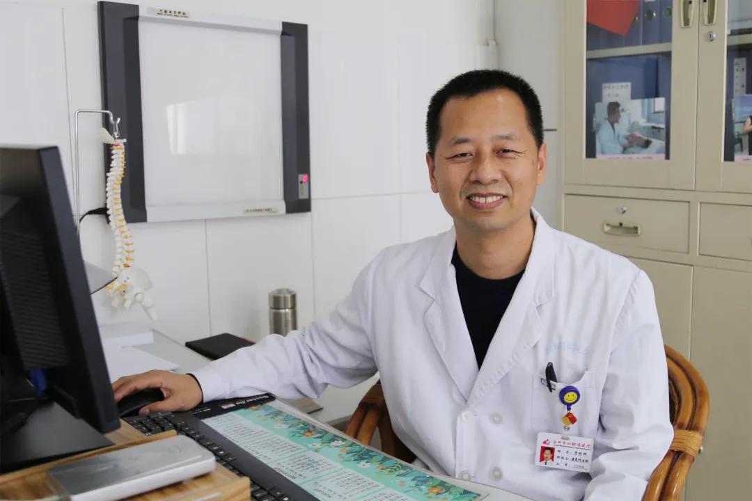 婴儿歪头怎么治疗最好,宝宝歪头怎么整治