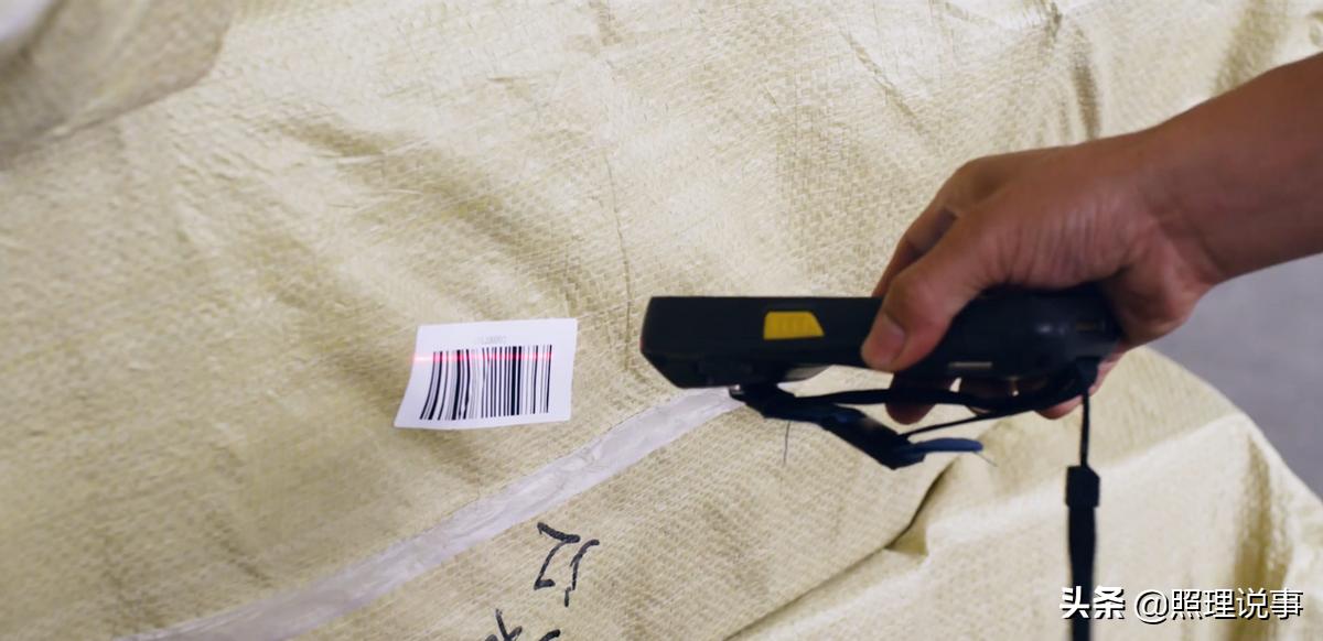 线上购物打假流程,唯品会买衣服有质量问题怎么处理