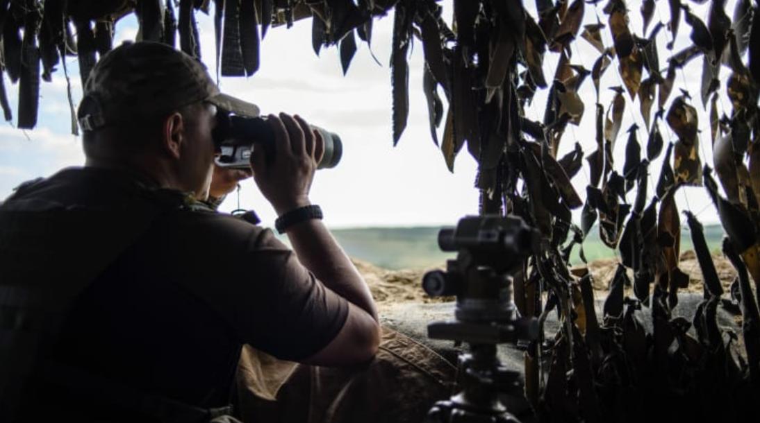 乌克兰重炮开火视频,乌克兰发射炮弹打中俄罗斯战俘营