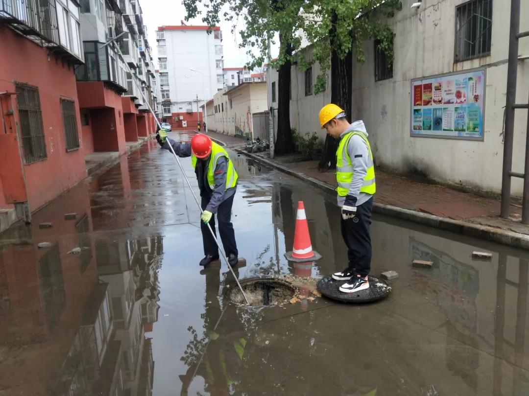 污水井堵了，垃圾没人收……打政务服务便民热线12345