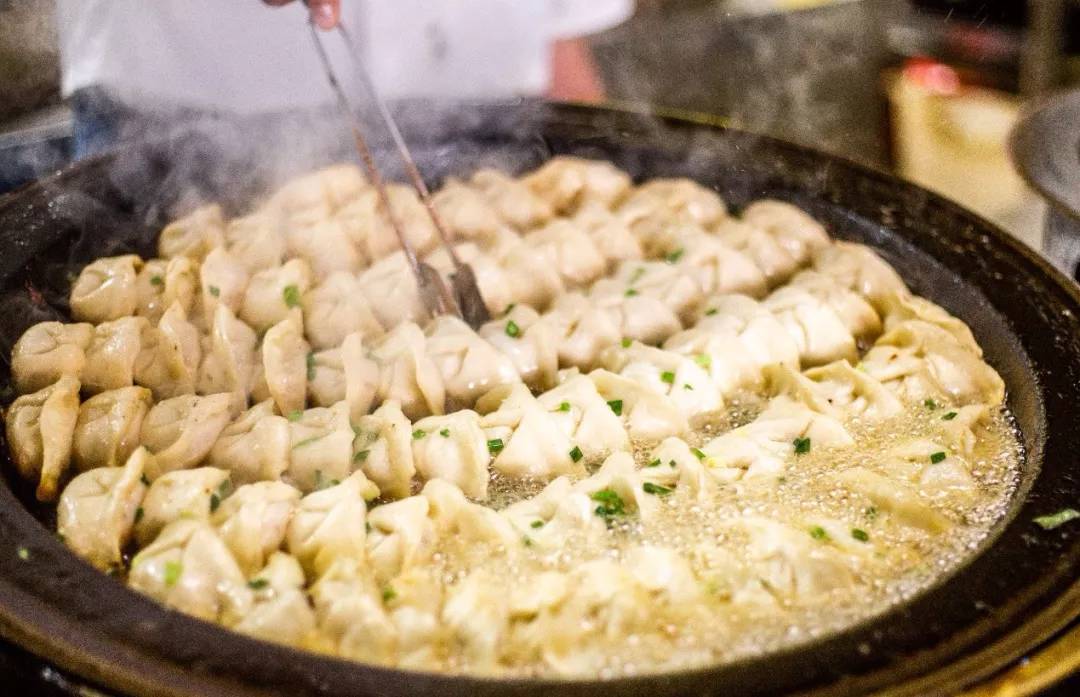 2019魔都锅贴测评滚烫出炉!