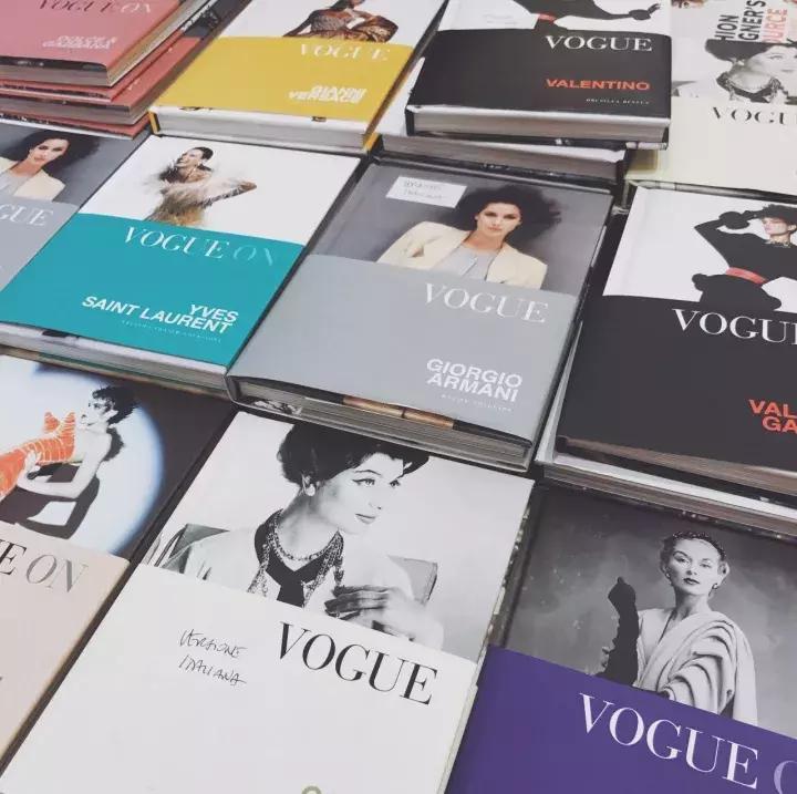 意大利秋季穿衣搭配,一周法式衣服搭配图片