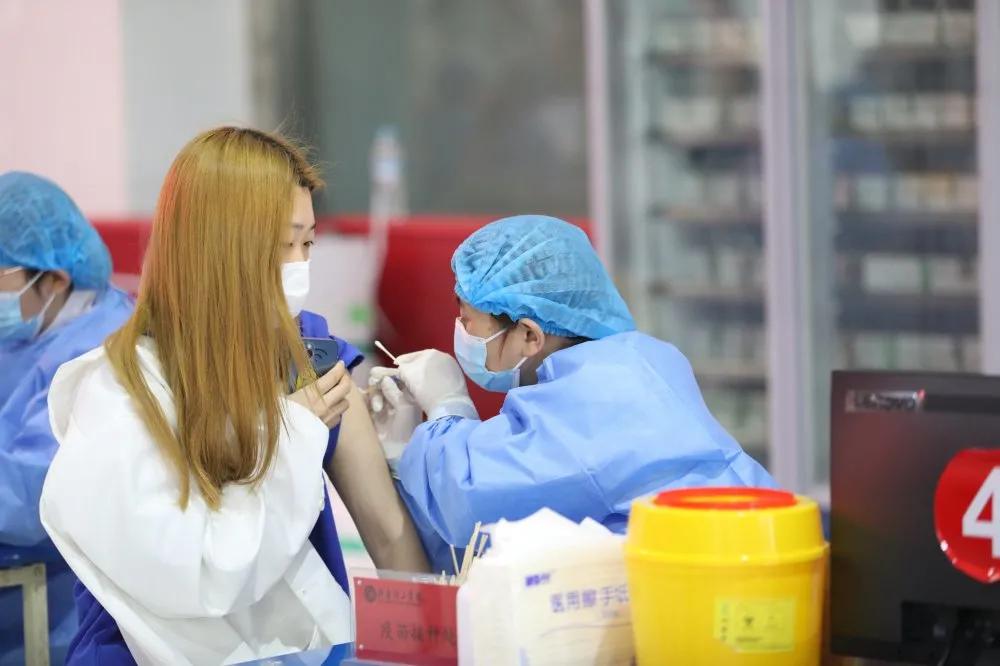 齐鲁师范大学章丘新冠疫苗接种,理工大学接种新冠疫苗