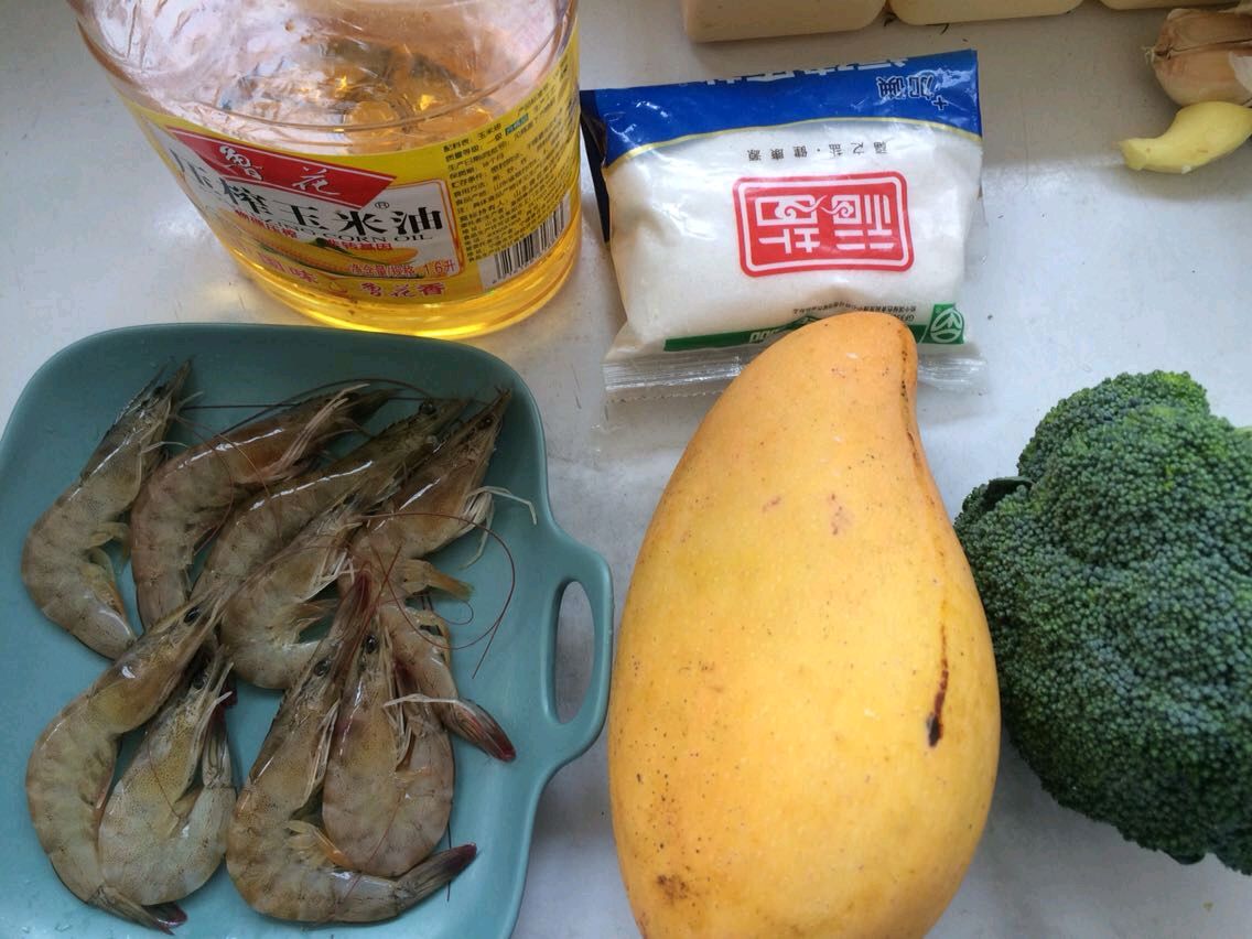 芒果炒虾仁和火龙果虾仁,芒果炒虾仁沙拉