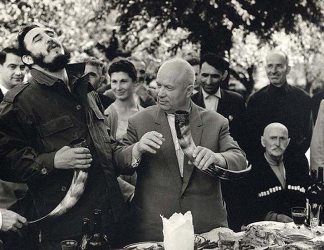 绝版合影视频完整版,80年代怀旧合影图片大全