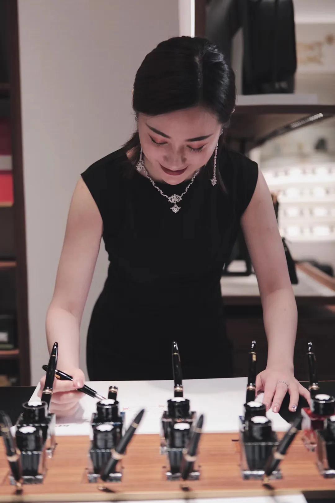 体验最有温度的表白|成都商报MONTBLANC520特别策划活动