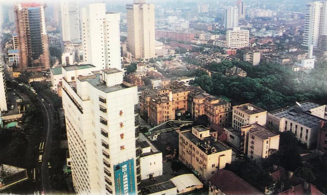 上海百年邬达克建筑——宏恩医院，最近长高了1.2米