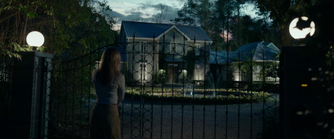 被川普批评差点被禁的《狩猎》，这部美版大逃生为何如此争议大