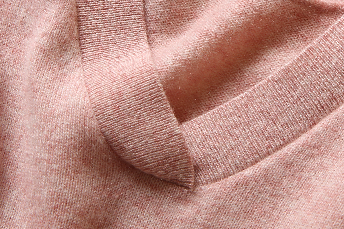 为啥我买的羊绒会起球,为什么我买的羊绒衫薄透