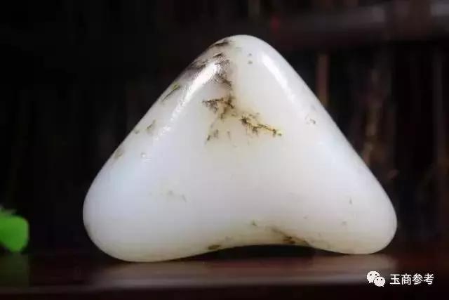 和田玉塔青玉的鉴别,和田玉于阗玉鉴别最简单方法