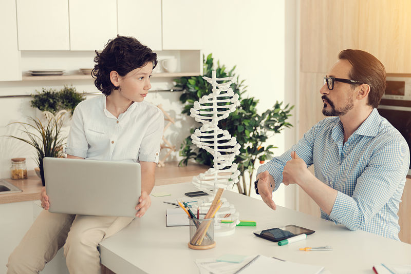 孕期检查胎儿有问题生出来却没有,孕期检查出胎儿缺陷