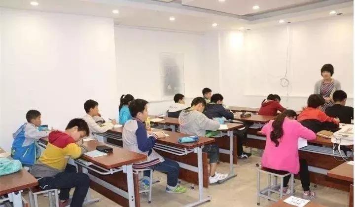 一个月能赚2000的网络兼职,月入过万网络兼职项目