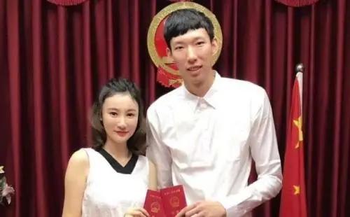 易建联与姚明夫妇,姚明妻子和易建联