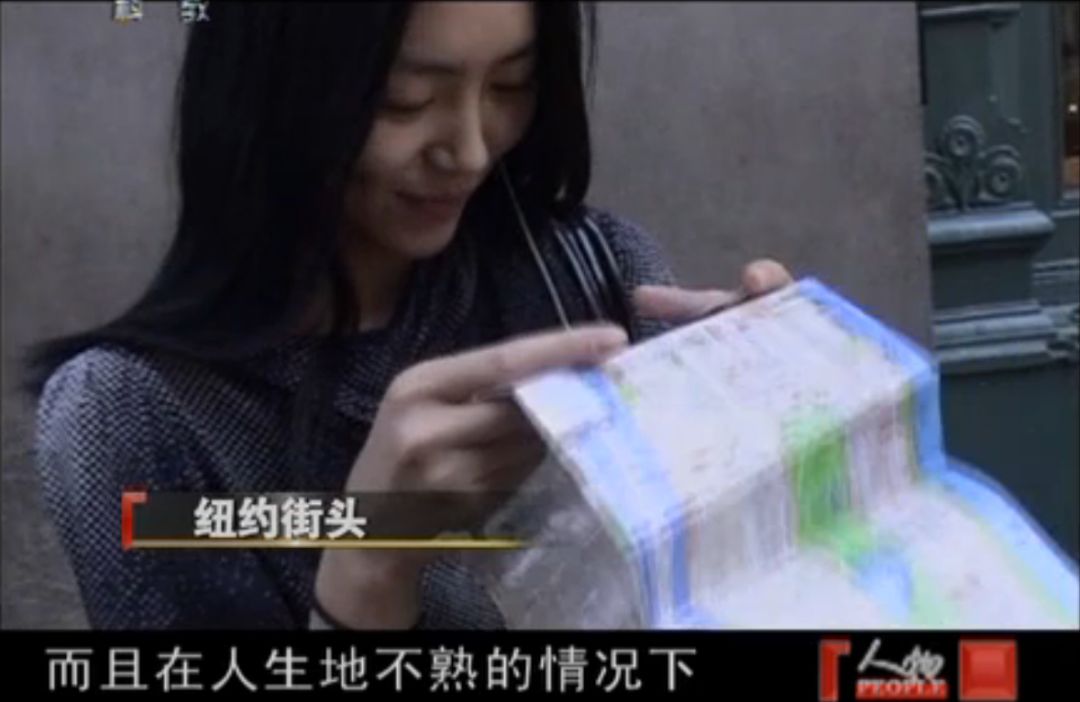 刘雯国际t台走秀视频,刘雯走t台视频