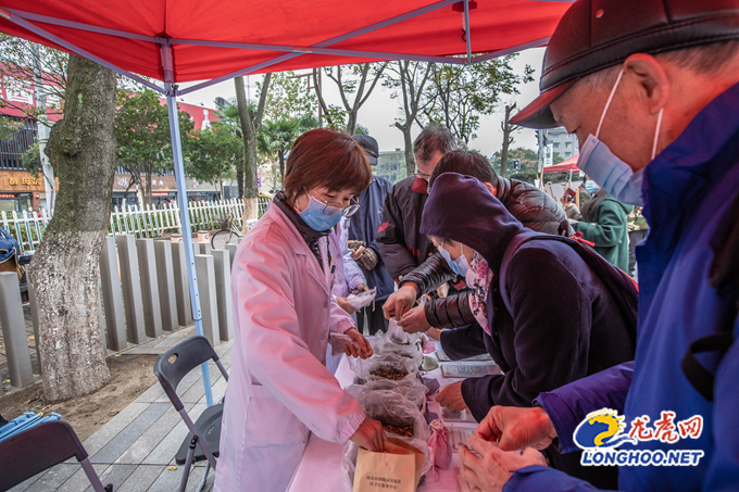 南京鼓楼：传承精华守正创新中医药文化“飞入寻常百姓家”