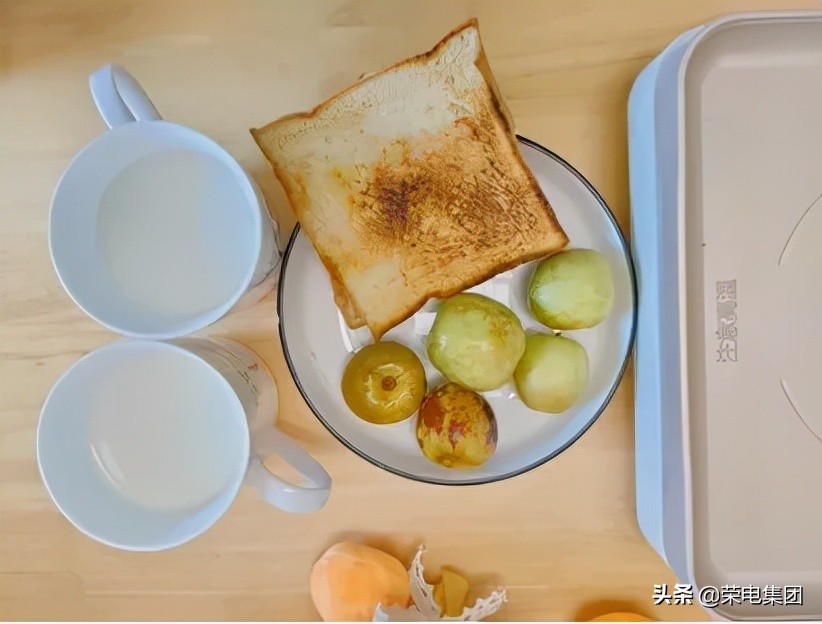 荣事达火锅烧烤一体机怎么样,特色无烟火锅烤肉烤涮一体