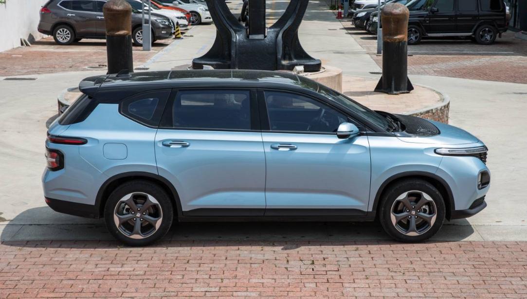 车用魔术车,10万块左右有魔术座椅的车