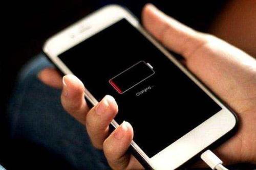 iphone6plus充电充不进去,iphone6plus充不进去电