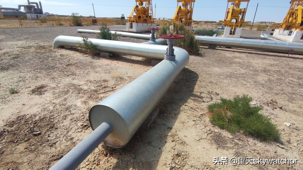 克拉玛依魔鬼城石油井,克拉玛依魔鬼城