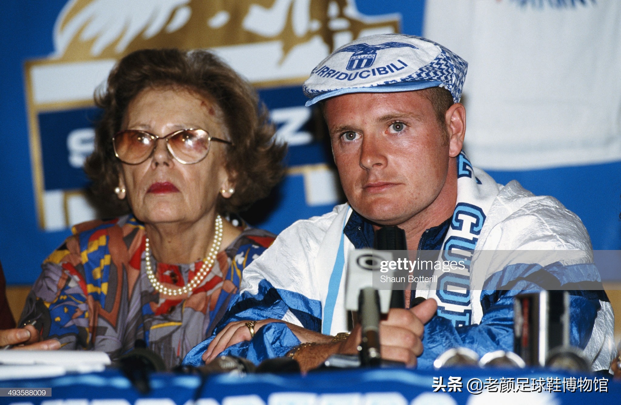 破产酒鬼的球鞋拍卖值6万,加图索的恩人名字成为香港路名