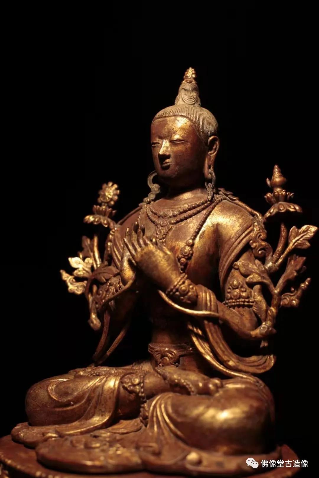 永乐宫廷佛造像拍卖价格,漆木造像